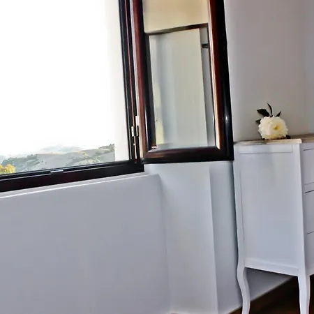 Apartment Alojamiento Rural El Lario